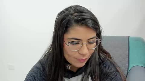 luna  online show from September 13, 11:10 am