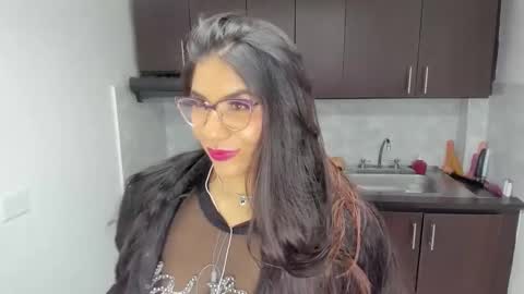 luna  online show from March 17, 11:02 am