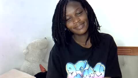 Snapshot of luna_empress chatting on July 24, 8:40 pm maskedmalkia online show from July 24, 8:40 pm