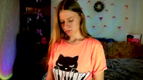 luna_evan online show from February 9, 11:14 am