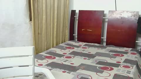 luna fer online show from January 6, 2:48 am