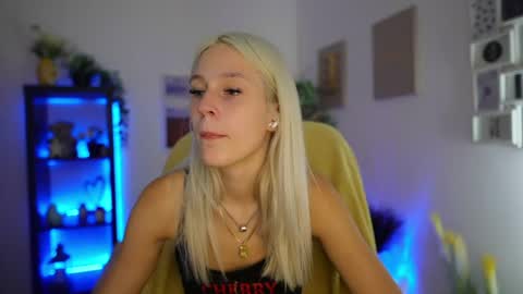 Snapshot of luna_grace18 chatting on July 9, 12:09 pm luna_grace18 online show from July 9, 12:09 pm
