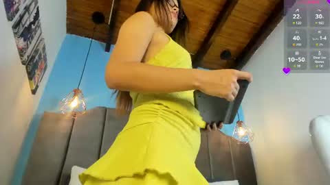 Snapshot of luna_honey9 chatting on June 25, 3:06 am luna_honey9 online show from June 25, 3:06 am