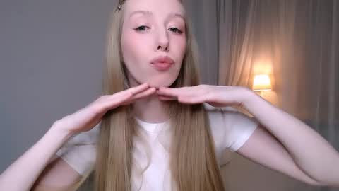 Luna online show from May 6, 10:59 pm