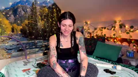 Aspen online show from December 18, 2:49 pm