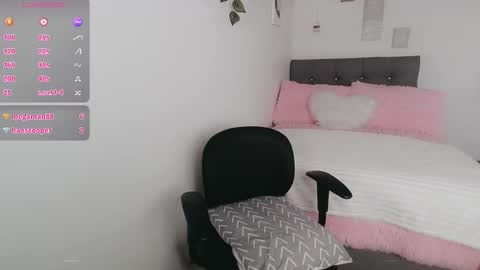 Snapshot of luna_lgomez chatting on December 17, 1:39 pm luna online show from December 17, 1:39 pm