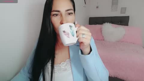 Snapshot of luna_lgomez chatting on December 18, 11:38 am luna online show from December 18, 11:38 am