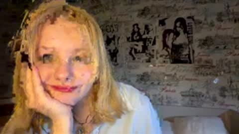 Snapshot of luna_linn chatting on March 8, 6:34 pm Luna online show from March 8, 6:34 pm