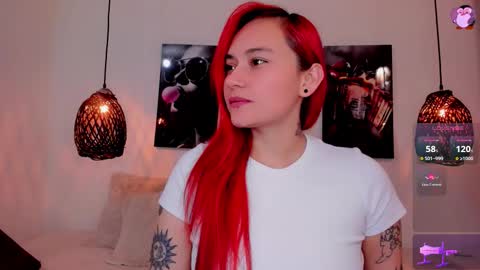 LUNA LOBOO online show from October 21, 6:52 pm