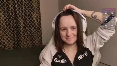 Snapshot of luna_loveeee chatting on November 17, 3:23 am luna_loveeee online show from November 17, 3:23 am