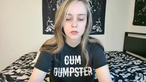 Luna online show from February 23, 8:55 pm