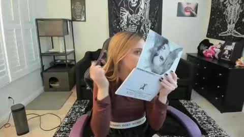 Luna online show from January 8, 5:48 pm