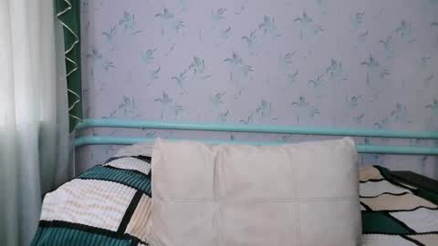 Snapshot of luna_lure11 chatting on November 6, 9:21 am luna_lure11 online show from November 6, 9:21 am