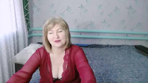 luna_lure11 online show from May 6, 7:35 am