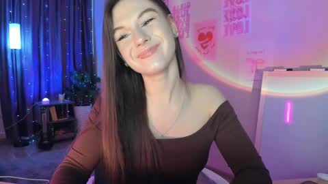 luna_lust_211 online show from March 26, 4:18 am