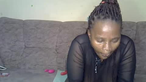 Snapshot of luna_peachy chatting on June 13, 6:28 pm luna_peachy online show from June 13, 6:28 pm