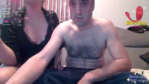 Snapshot of luna_perversa11 chatting on February 23, 4:46 pm Luna online show from February 23, 4:46 pm