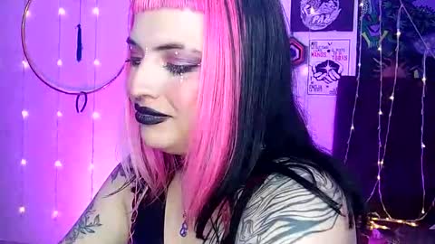 Snapshot of luna_ray420 chatting on February 5, 12:20 am MISS LUNA online show from February 5, 12:20 am