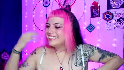 Snapshot of luna_ray420 chatting on February 16, 7:37 am MISS LUNA online show from February 16, 7:37 am