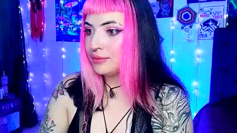 Snapshot of luna_ray420 chatting on March 1, 4:54 pm MISS LUNA online show from March 1, 4:54 pm