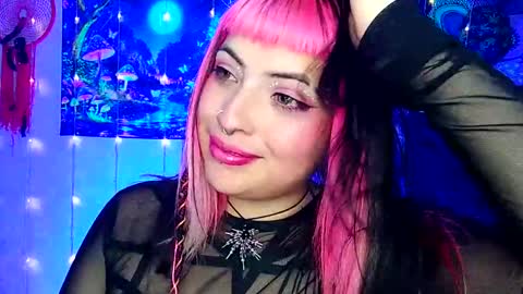 Snapshot of luna_ray420 chatting on March 6, 7:47 am MISS LUNA online show from March 6, 7:47 am