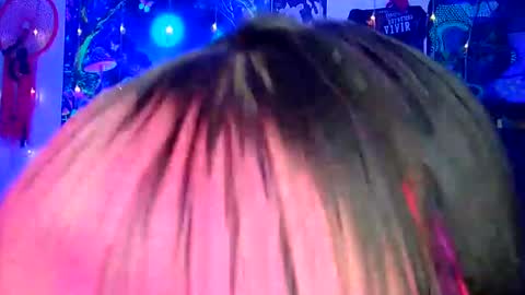 Snapshot of luna_ray420 chatting on March 6, 7:32 pm MISS LUNA online show from March 6, 7:32 pm