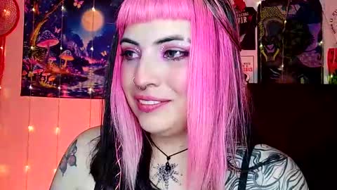 Snapshot of luna_ray420 chatting on March 7, 5:51 am MISS LUNA online show from March 7, 5:51 am