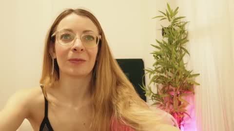 Luna Riva online show from January 19, 9:24 am