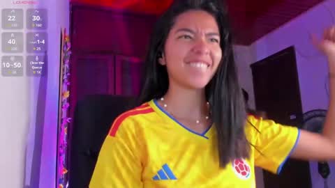 Luna Roja26 online show from June 17, 1:23 pm