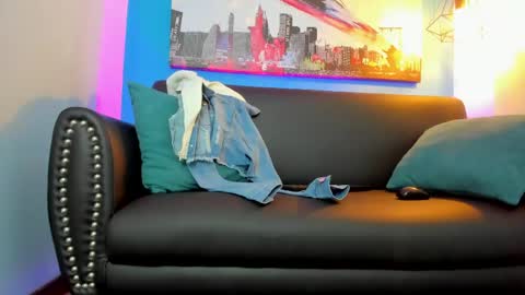 Snapshot of luna_roose1 chatting on May 27, 12:35 pm Luna Rosse online show from May 27, 12:35 pm