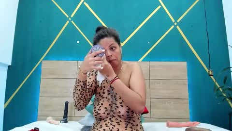 Luna online show from March 5, 8:10 pm