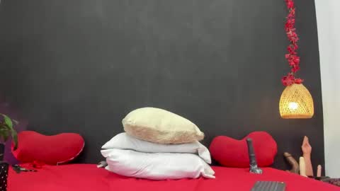 Snapshot of luna_smit_ chatting on May 22, 7:19 pm Luna online show from May 22, 7:19 pm