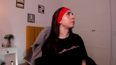 Luna online show from February 14, 9:00 pm