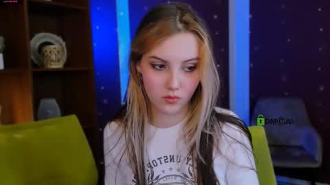 Luna online show from November 20, 7:35 pm