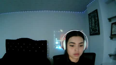 Snapshot of luna_velvet7 chatting on May 21, 4:52 am luna_velvet7 online show from May 21, 4:52 am