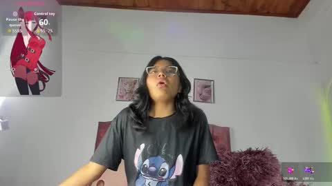 luna_velveth1 online show from March 16, 2:28 am