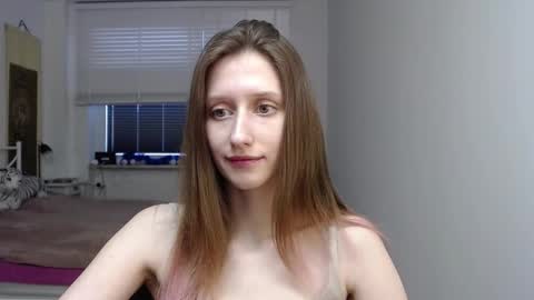 Snapshot of luna_xsensual chatting on January 5, 5:27 pm L U N A online show from January 5, 5:27 pm