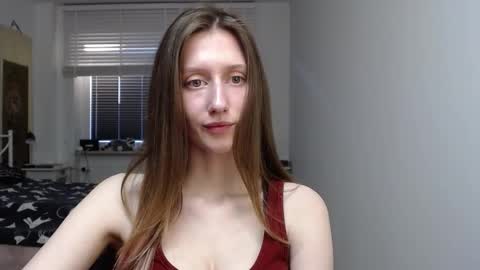 Snapshot of luna_xsensual chatting on February 3, 6:51 am L U N A online show from February 3, 6:51 am