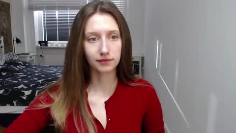 Snapshot of luna_xsensual chatting on March 9, 6:28 am L U N A online show from March 9, 6:28 am