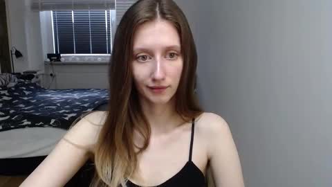 Snapshot of luna_xsensual chatting on March 11, 7:03 am L U N A online show from March 11, 7:03 am