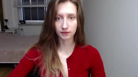 L U N A  online show from May 4, 5:25 am