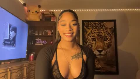 lunaa_11 online show from November 17, 4:51 am