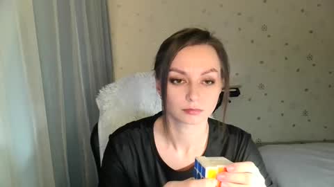 Snapshot of lunaa_bluee chatting on October 27, 7:07 pm lunaa_bluee online show from October 27, 7:07 pm