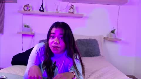 Snapshot of lunaartistry chatting on November 29, 2:58 am Luna online show from November 29, 2:58 am