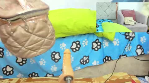 Snapshot of lunaasweett chatting on May 8, 10:26 pm online show from May 8, 10:26 pm