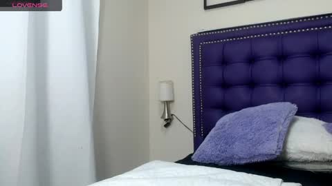 Snapshot of lunadread chatting on May 3, 12:16 am Luna Dread online show from May 3, 12:16 am