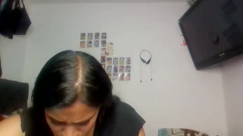 Snapshot of lunaevans42 chatting on February 19, 7:32 pm lunaevans42 online show from February 19, 7:32 pm
