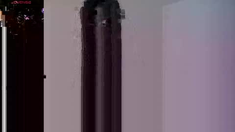 Snapshot of lunagardners chatting on October 9, 8:51 pm lunagardners online show from October 9, 8:51 pm