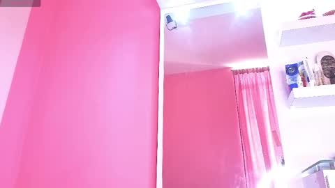 Snapshot of lunagudis chatting on May 19, 2:23 pm lunagudis online show from May 19, 2:23 pm