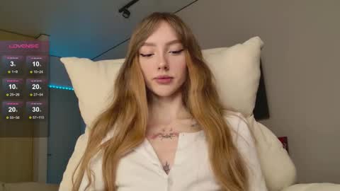 Snapshot of lunainnk chatting on November 5, 12:43 am Luna online show from November 5, 12:43 am